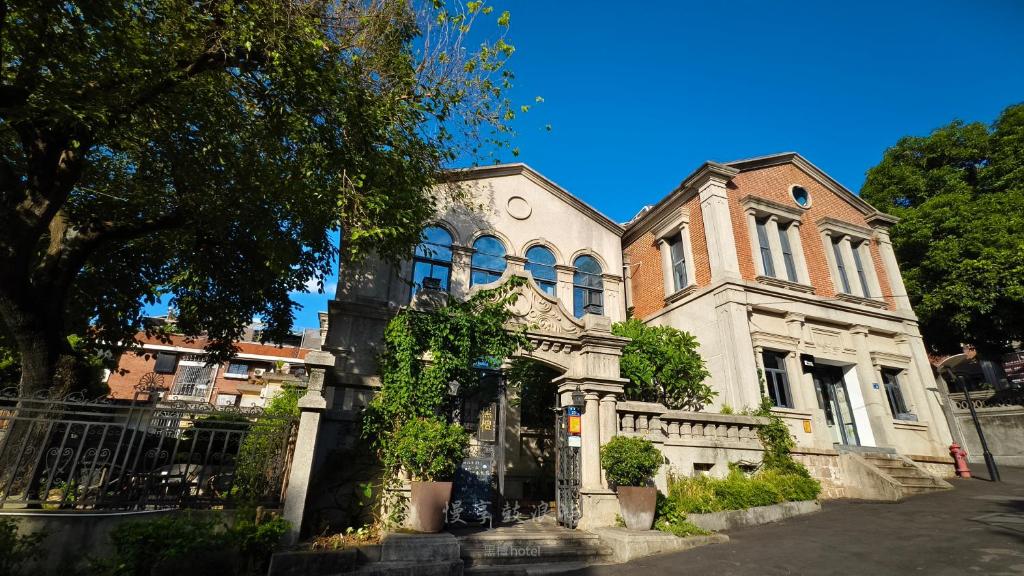 A szálláshely kívülről