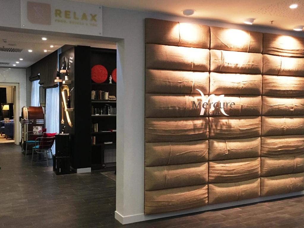 フロント・ロビー