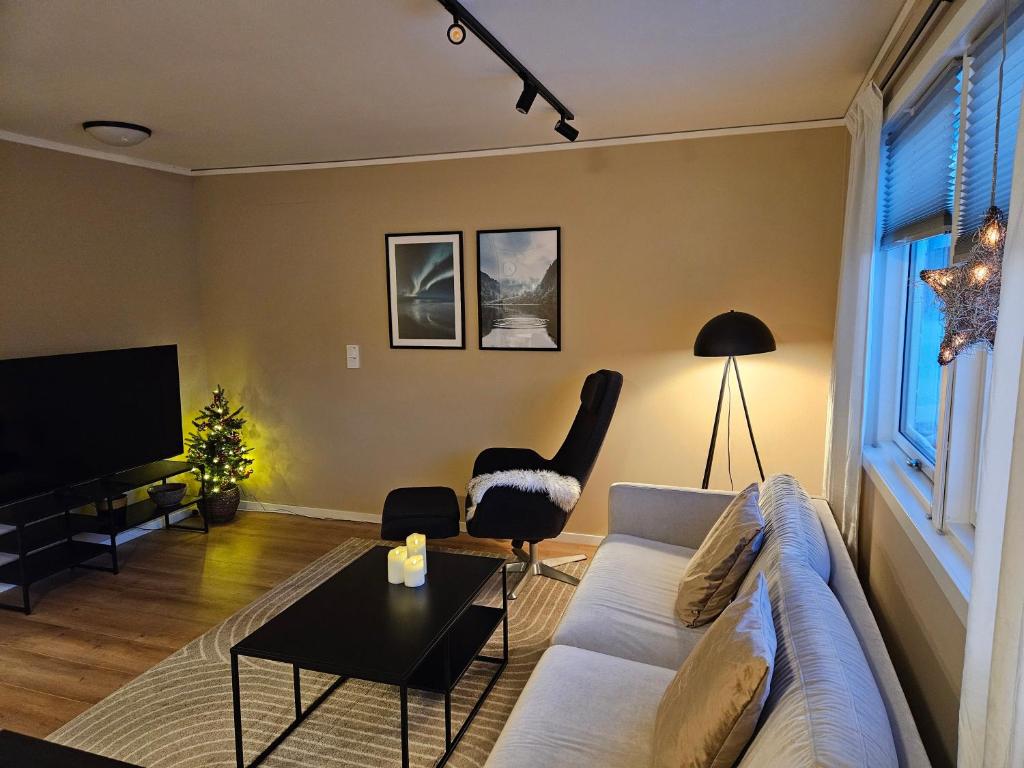 1 bedroom apt with parking, Kvaløya