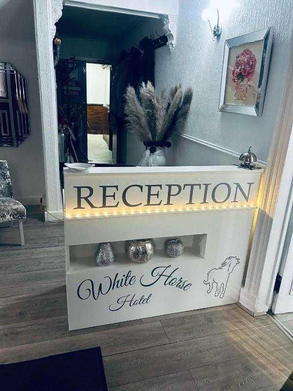 White Horse Hotel photo 4