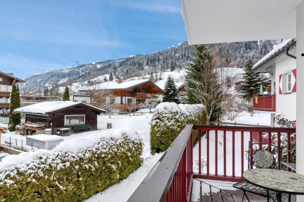 Diamond Forest - 8 Full Beds Summercard Included, Kaprun