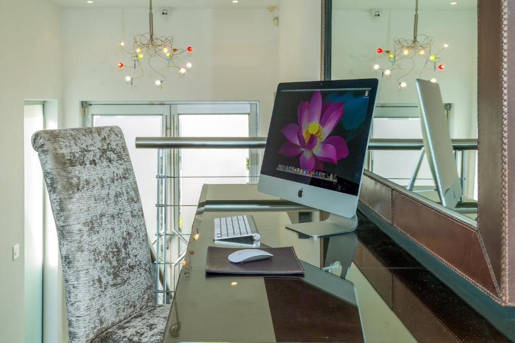 Business center