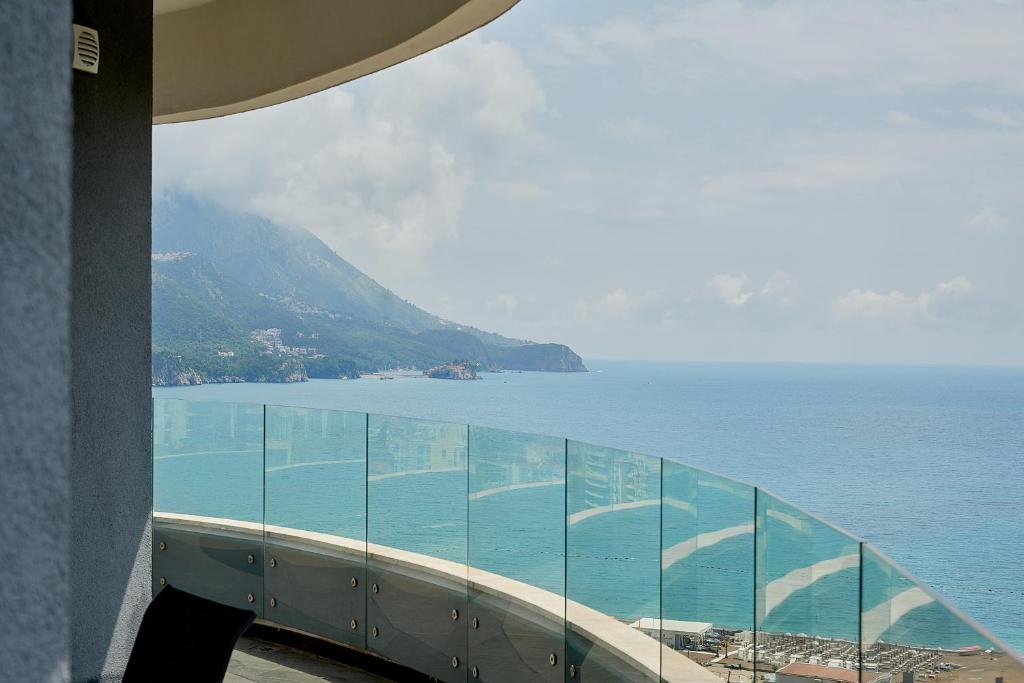 Панорамная квартира на первой линии моря Skyline Resort, Becici, Budva - 5