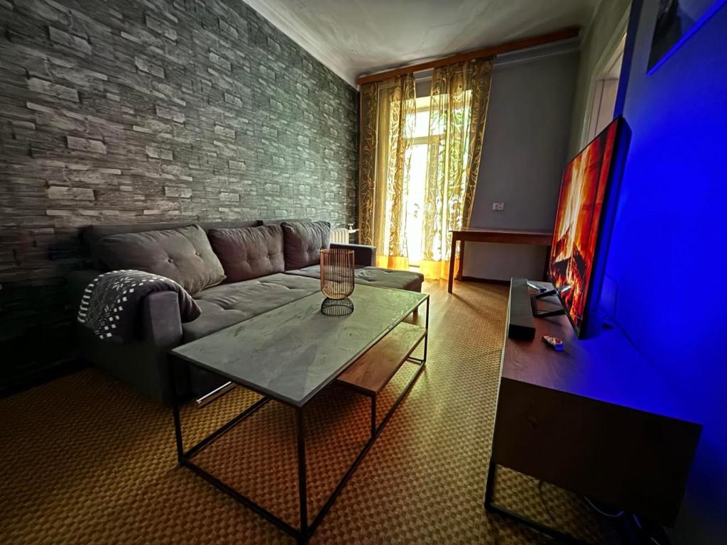 M,Gorki tn1, Sillamäe