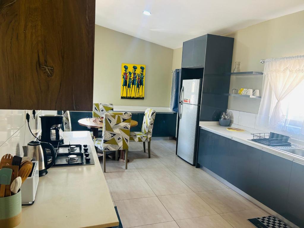 Grey Lavender, Chelston