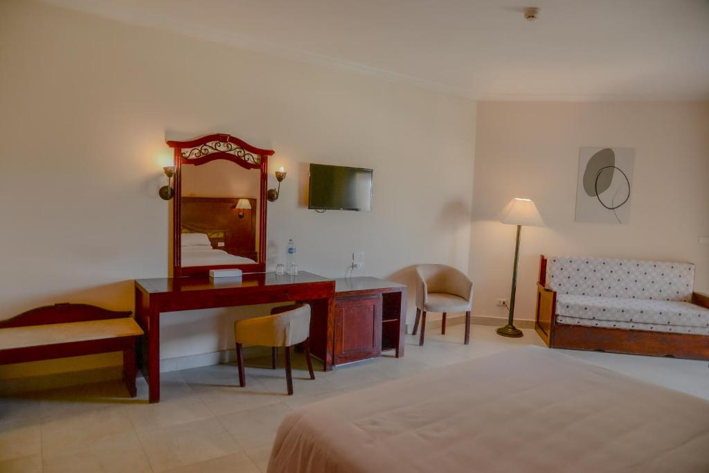 Brayka Bay Reef Resort — Hotel rooms in Marsa Alam, Red Sea