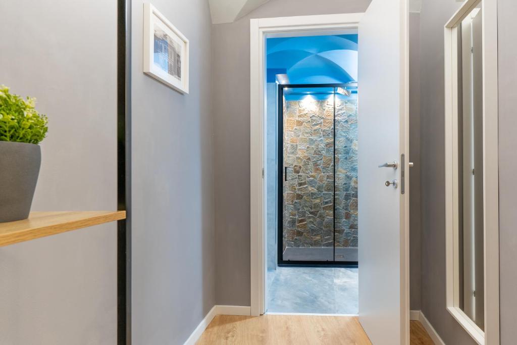 Elephant and Castle - Exclusive Holiday Home - 5