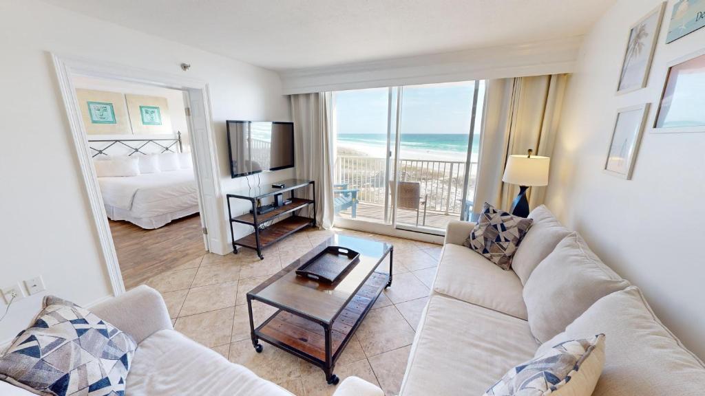 Destin on the Gulf 406-By Holiday Isle Properties, Destin