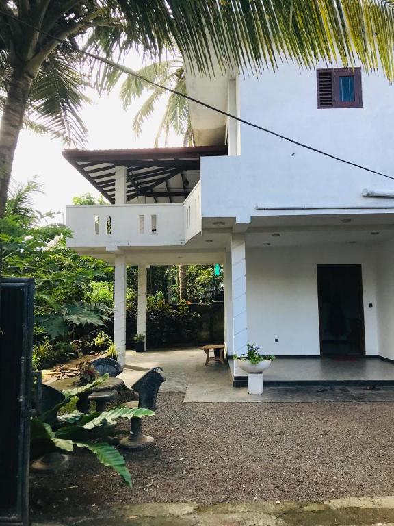 River Beach View, Hikkaduwa