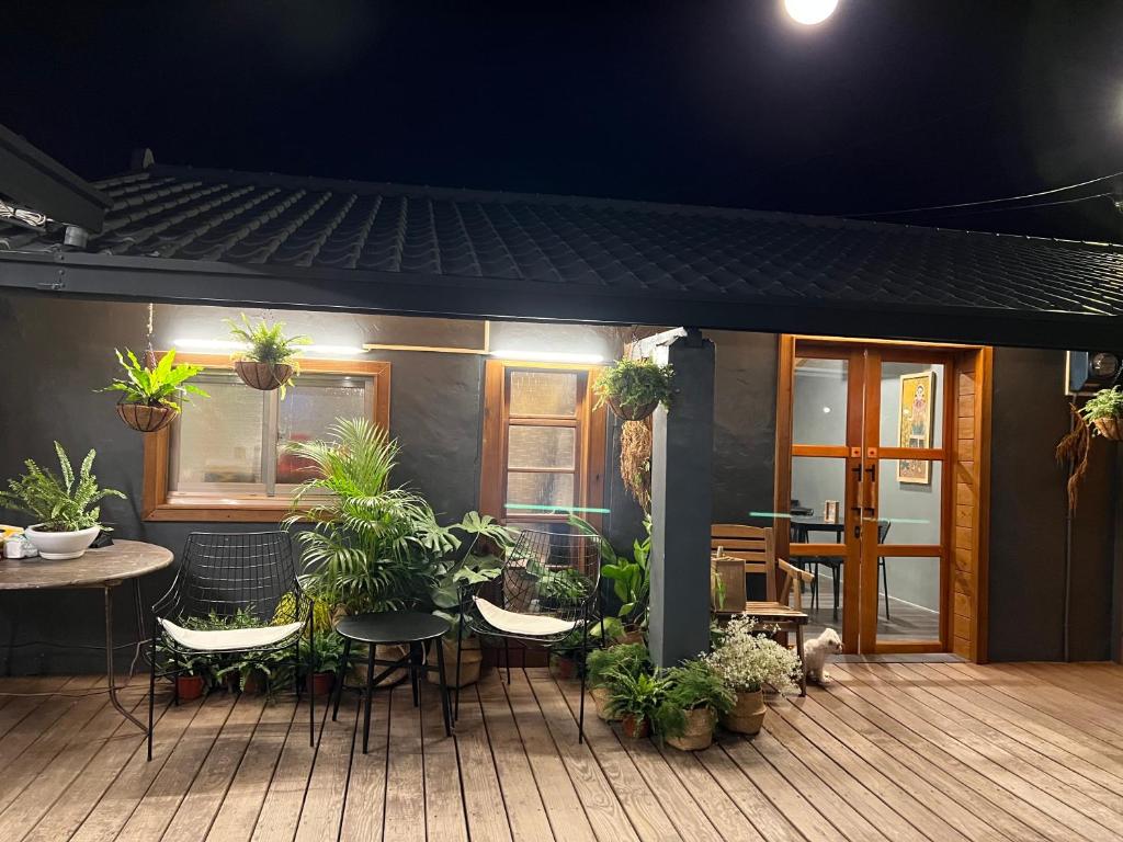 撒花咖啡民宿 Sakinu & Hanaku Cafe' Hostel, Chiu-hsiang-lan