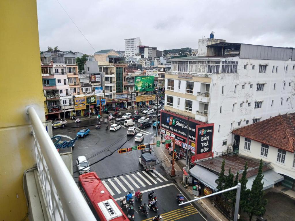 Ở mô Dalat – Hướng Dương Hotel