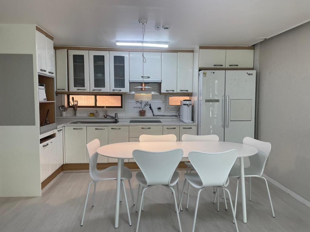 High Street Guest house