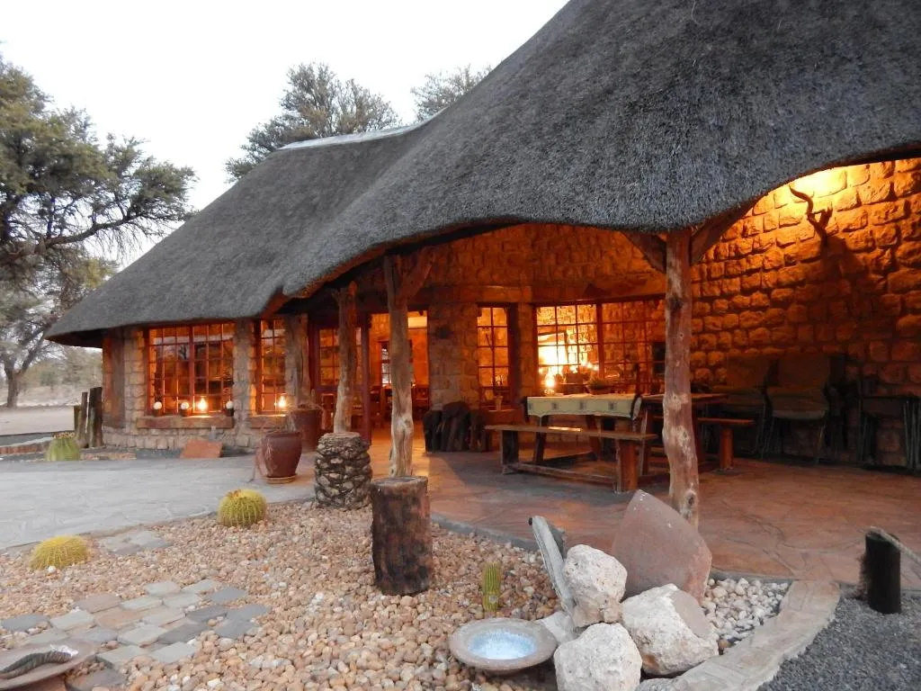 Torgos Lodge, hotel in Koës