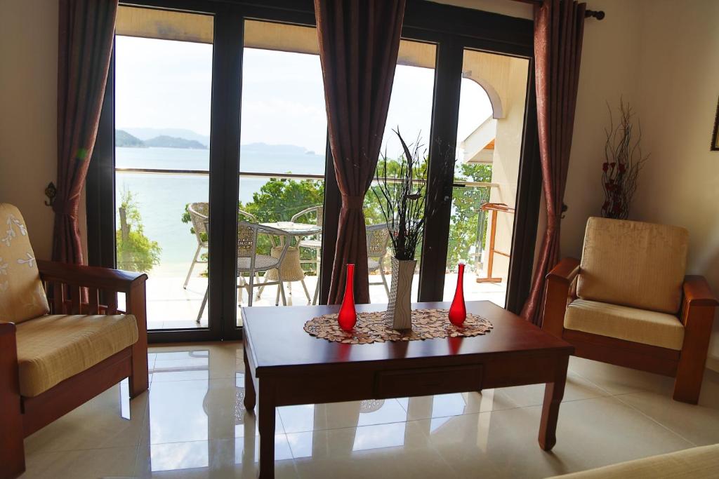 Lone Self-Catering Apartment photo