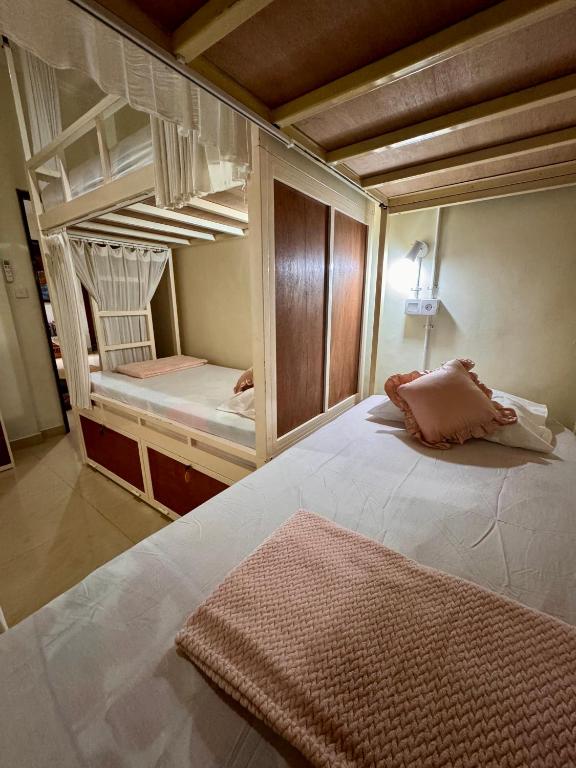 Ode Hostel