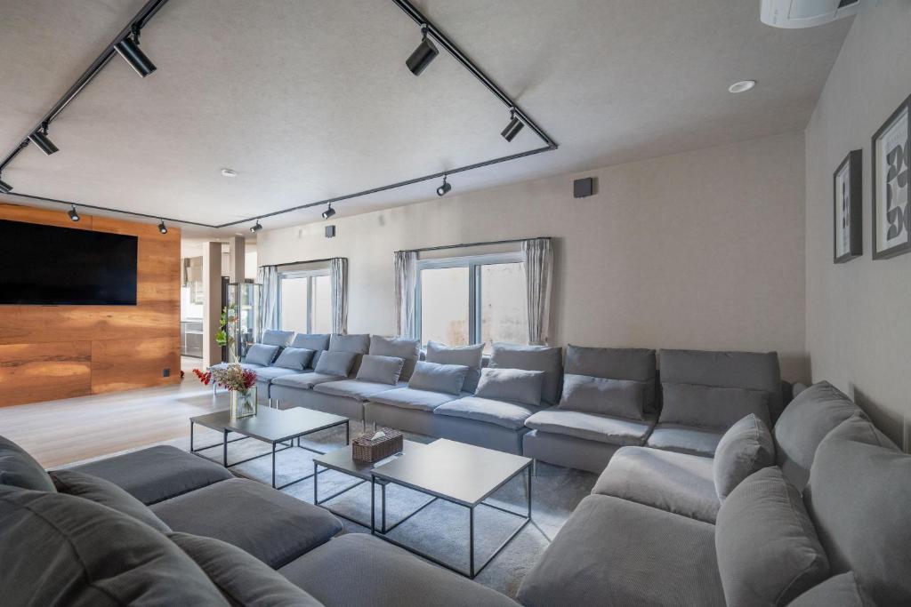 THE Crocus Otaru, Otaru