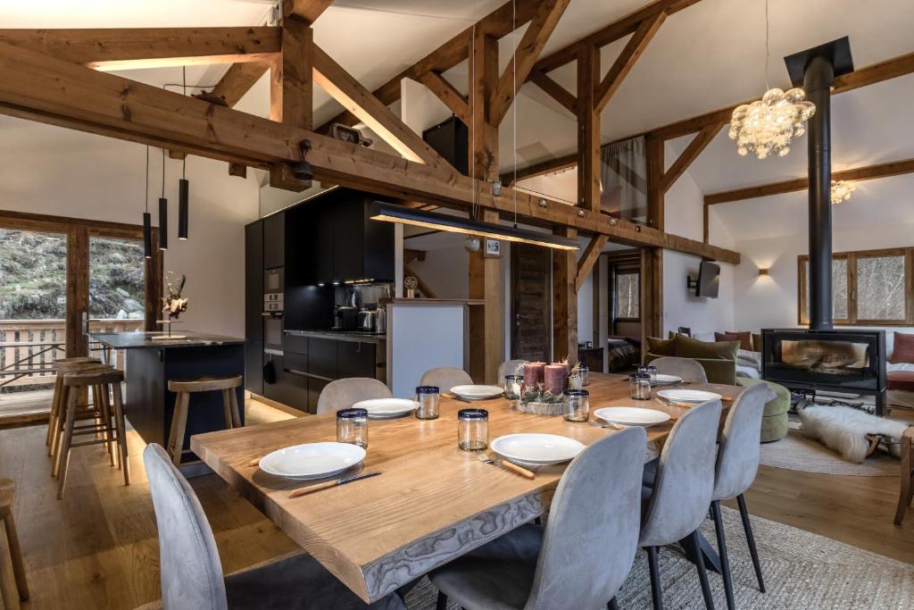 Chalet des Eaux Rousses -Renove -Prive - Vues 360 Mont Blanc - 2