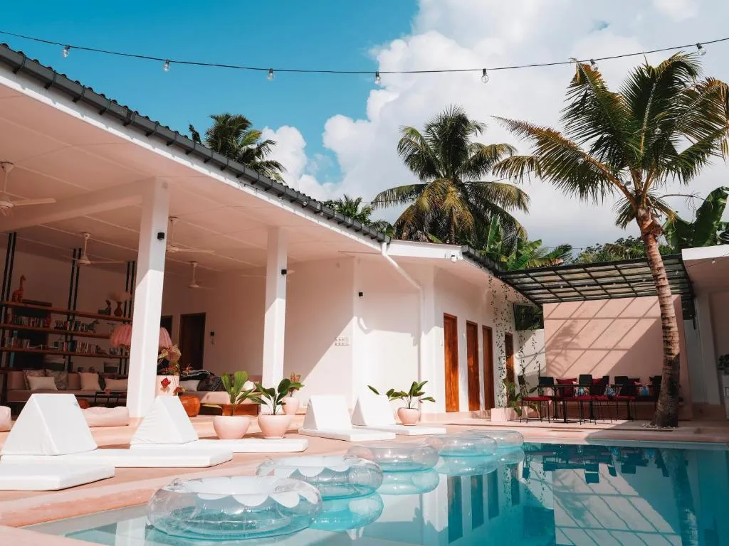 Animals Boutique Hotel - Adults Only, hotel in Ahangama