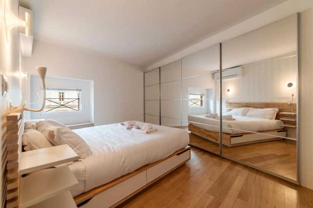 Luxury 3 beds 3 baths, few steps from city center - 4
