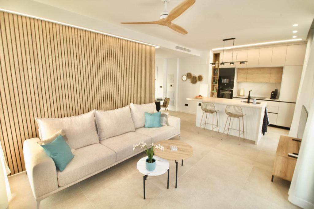 Two Bedroom Modern Apartment In Mirador Santa Rosalia - 2