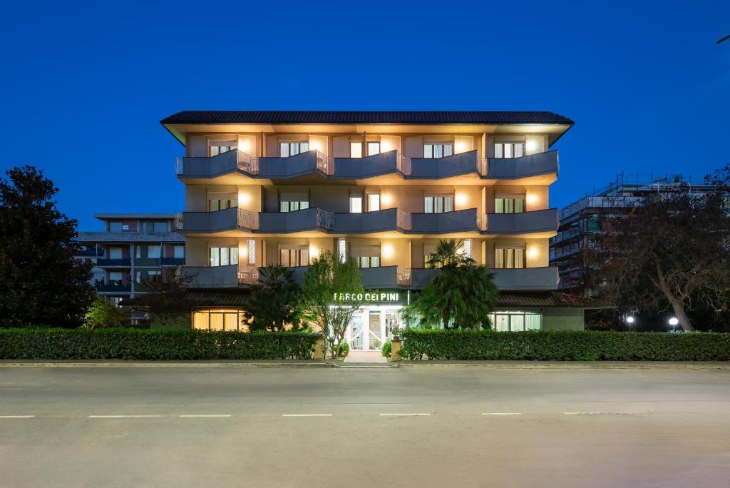 Hotel Parco dei Pini - 100mt dal Mare - 2