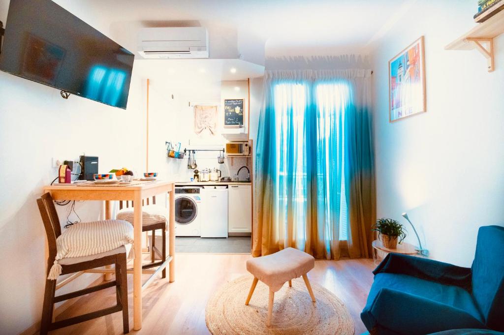 Haliviera - Golden Square, 1min from beach - 4