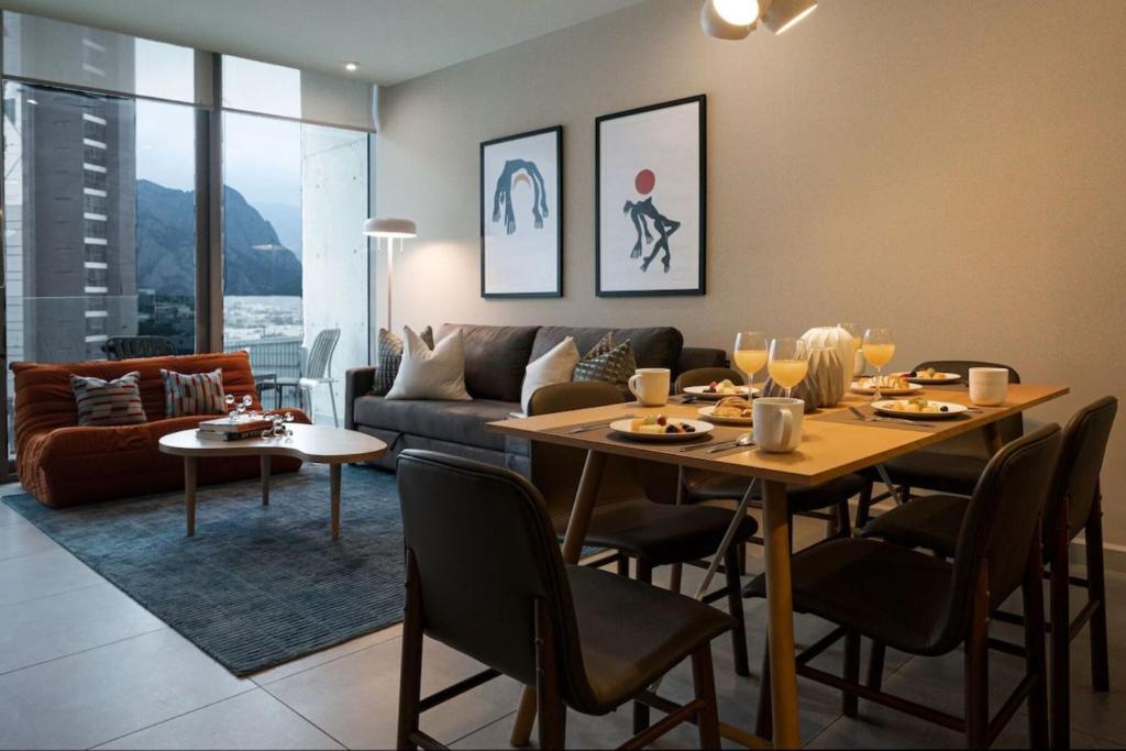 Modern Apartments with Pool and Mountain views - 4