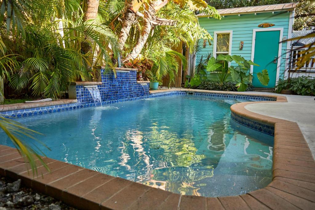 Peachy Keen, Key West