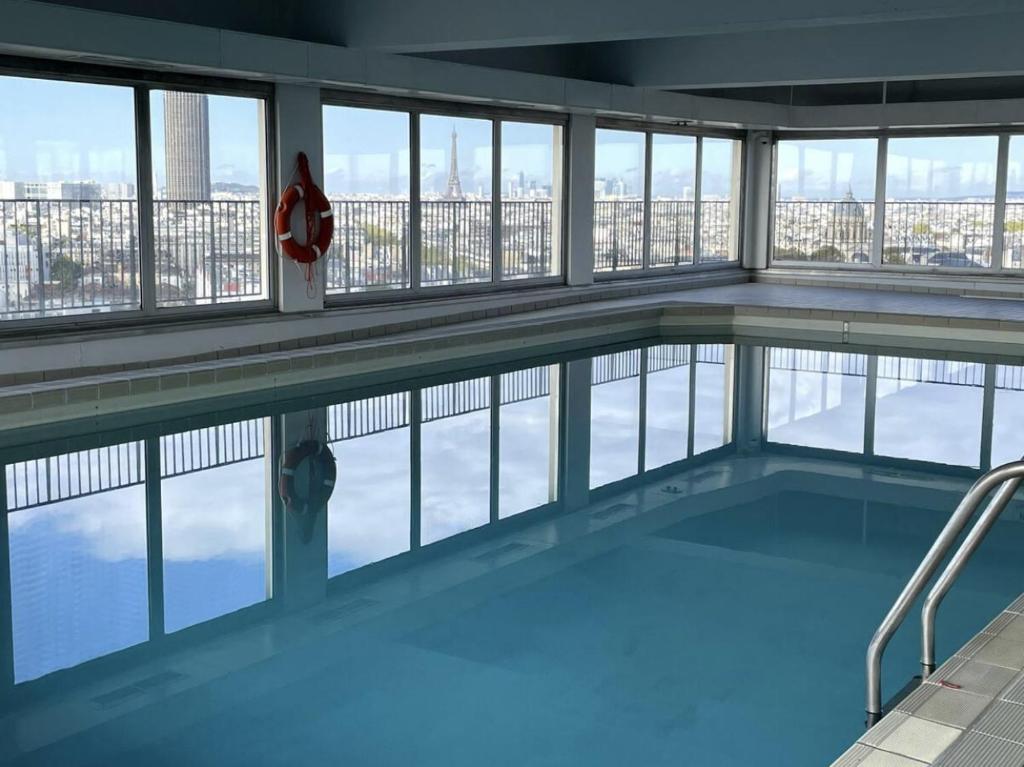 Amazing view, beautiful flat, swimming pools, secure parking - 2