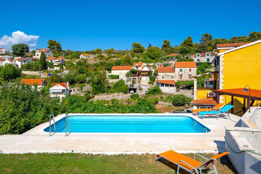 スイミングプール