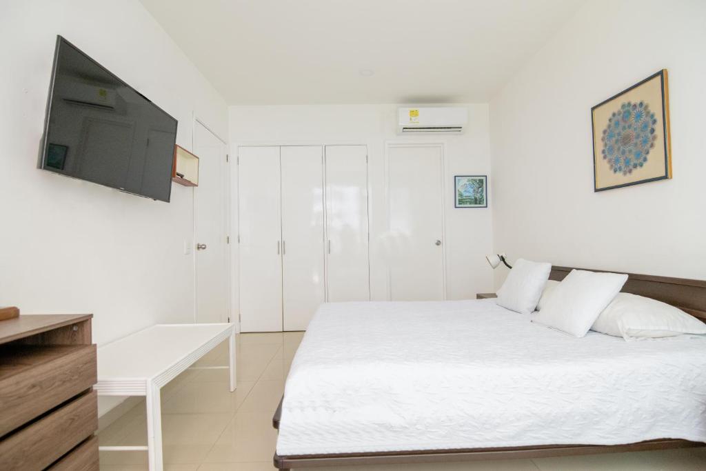 Morros Epic 2 Bedrooms Beachfront by Inmobiliaria MFR - 4