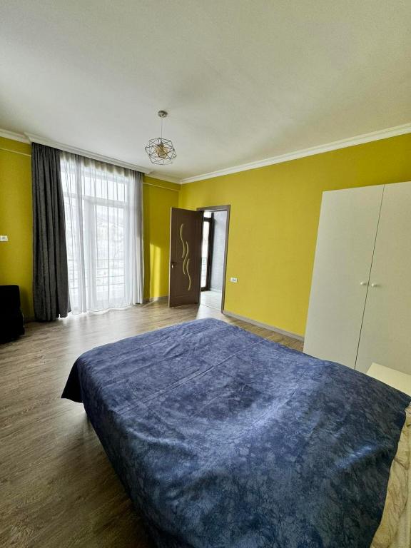 Orama Tsikhisjvari, Bakuriani