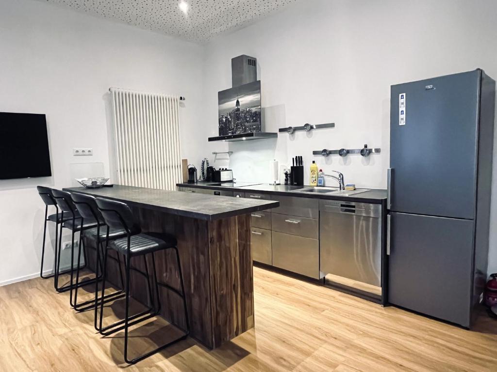 Loft directly next to Oktoberfest and downtown - 3