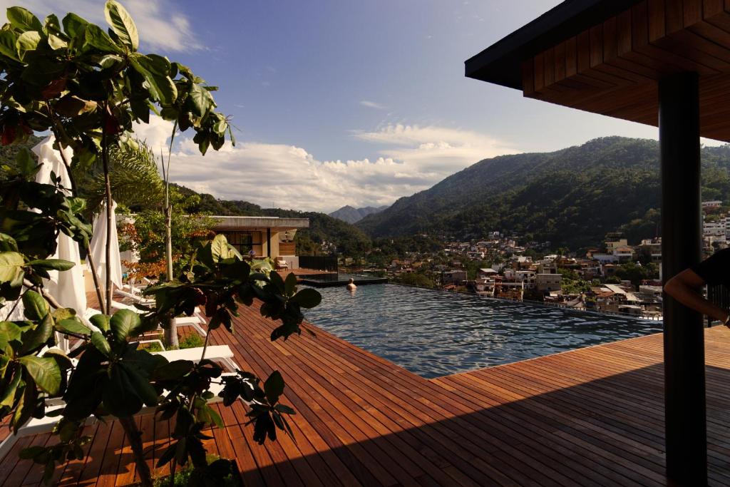 Oasis, Puerto Vallarta