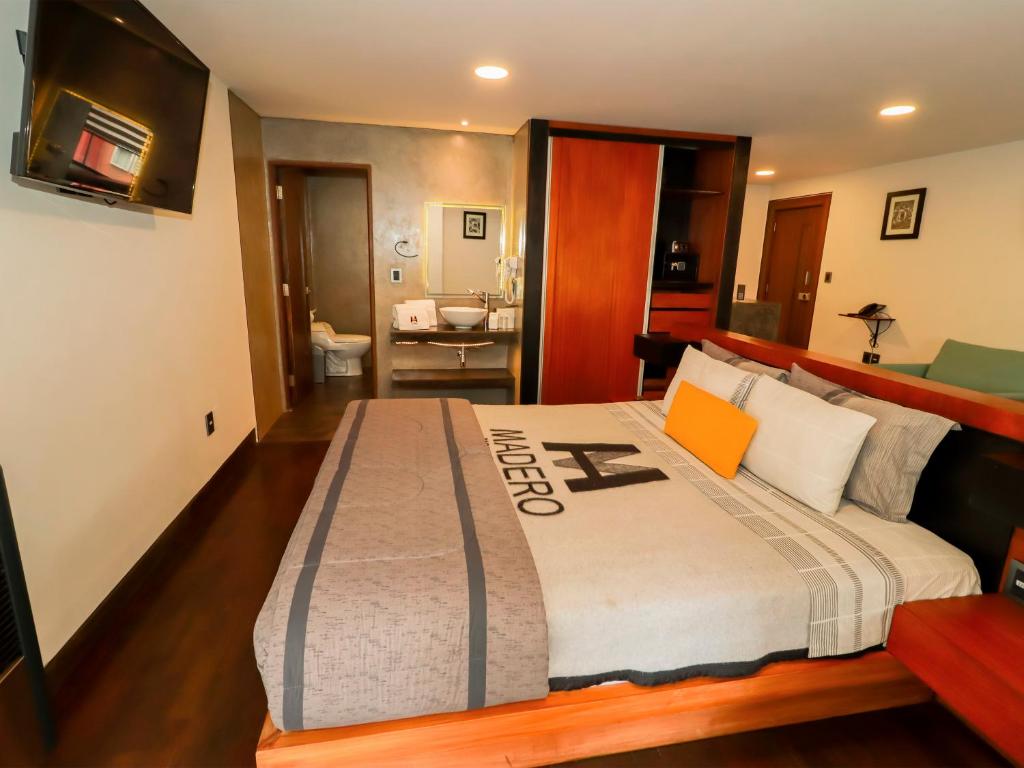 Madero Hotel & Suites - 2