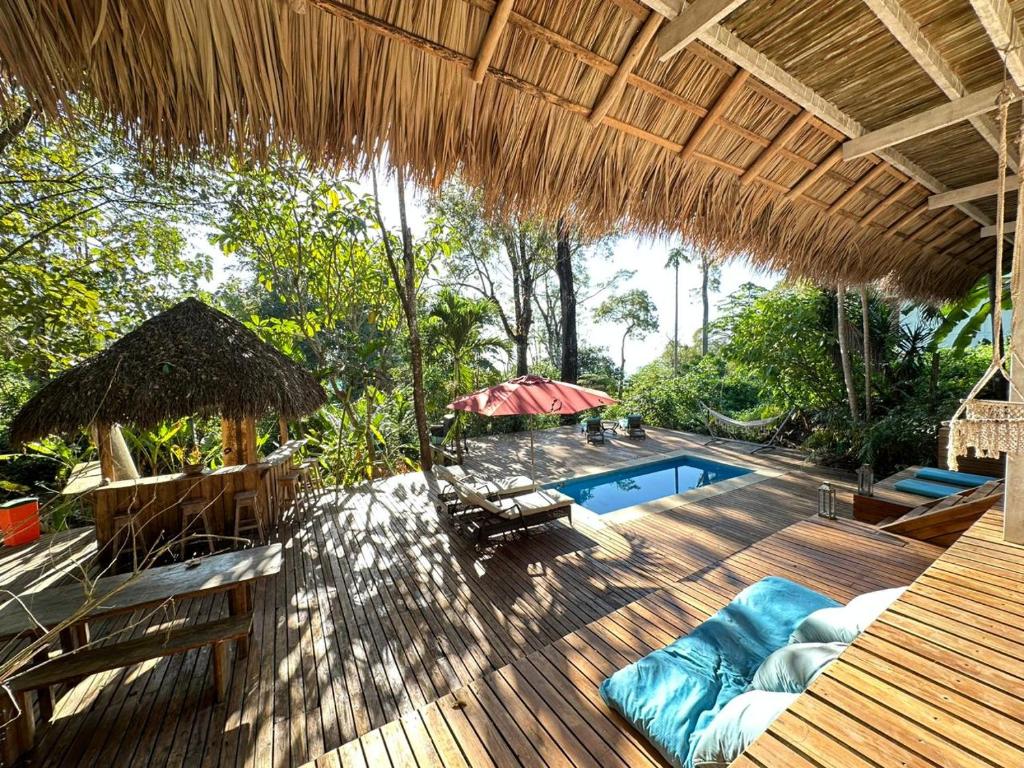 La Sana Surf Hotel New management Few mn drive to the beach 전경