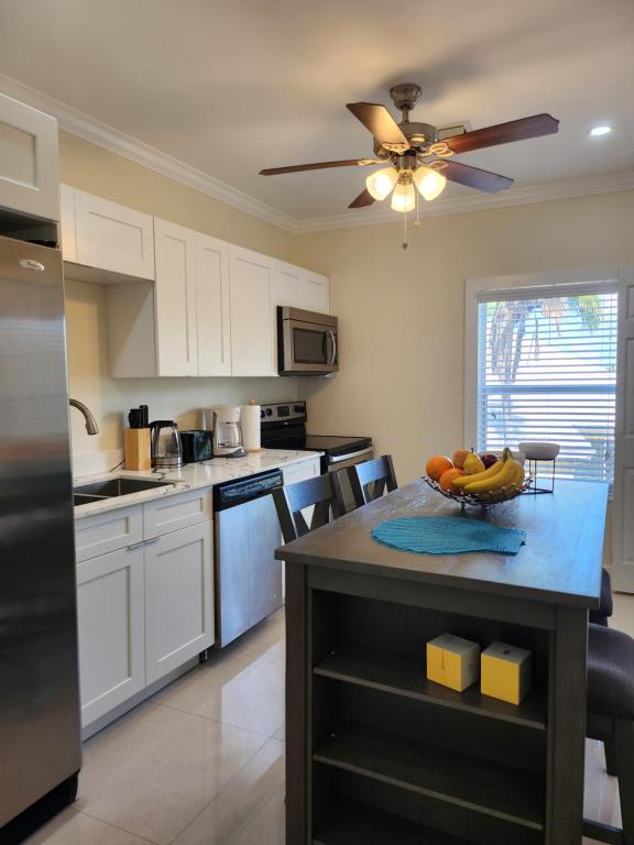 Sweetspotatspotts, Savannah