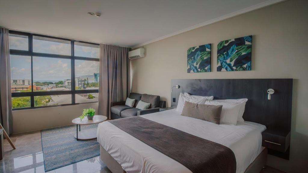 Cairns Sunshine Tower Hotel room
