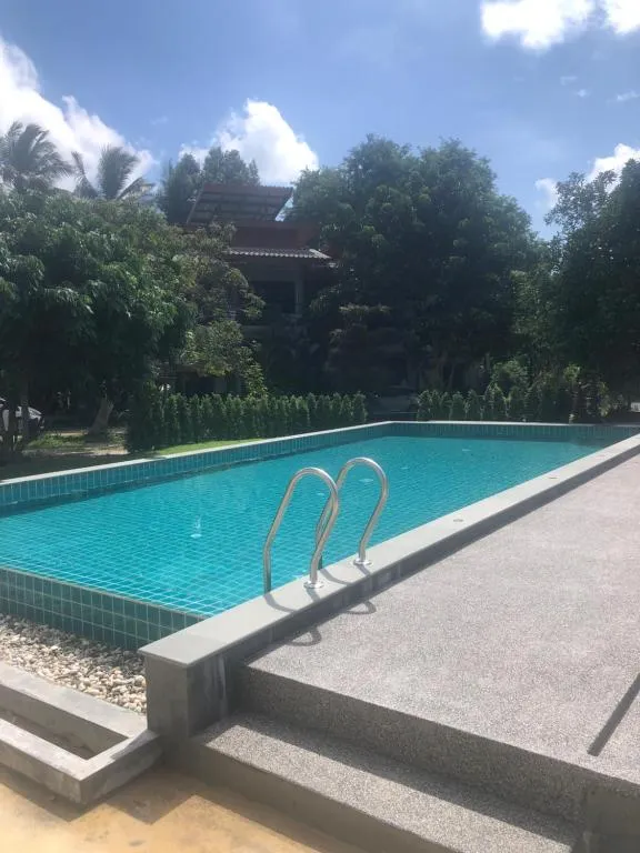 Yangyai Garden Lodge, hotel in Baan Tai