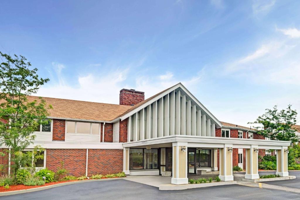 Ramada by Wyndham Seekonk Providence Area, Seekonk