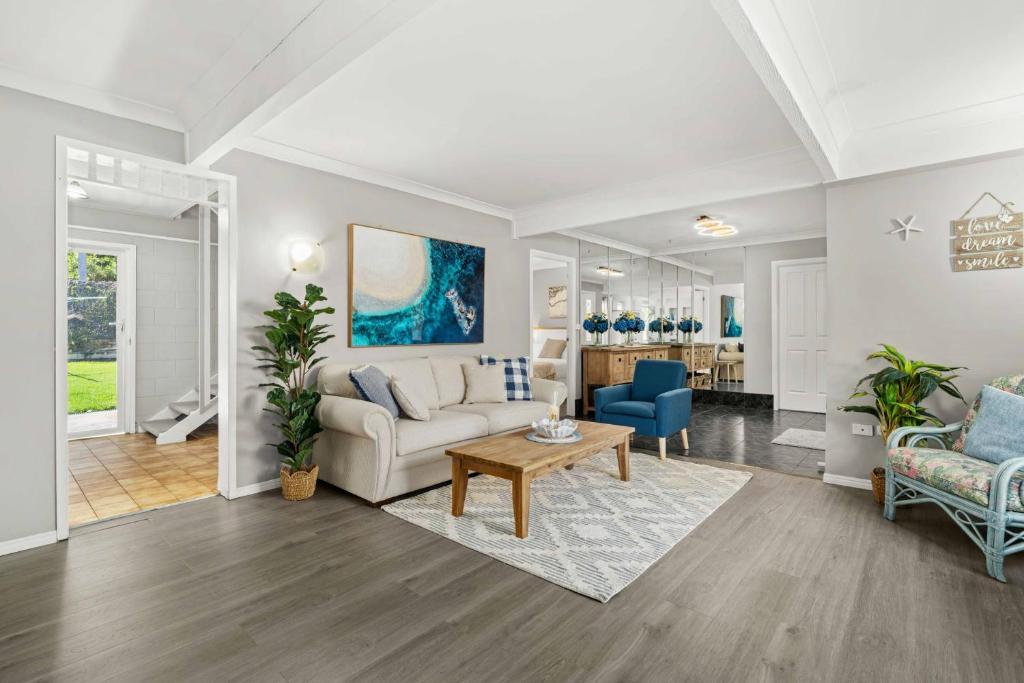 The Belvedere, Sanctuary Point