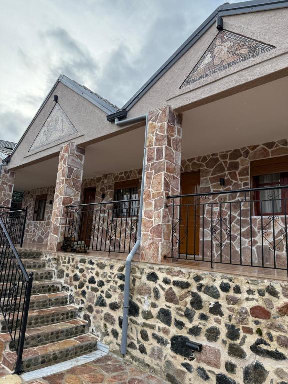 3Mozaiket Voskopoje, Voskopojë