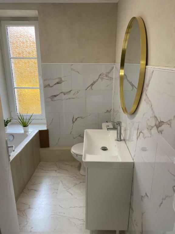 Chambre familiale indépendante avec salle de bain privée - 3