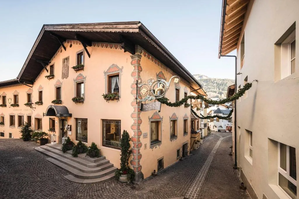 Hotel Cavallino D'Oro Bed&Breakfast, hotel in Castelrotto