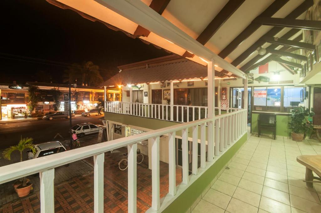 Cadillac Rock Beach Hotel photo