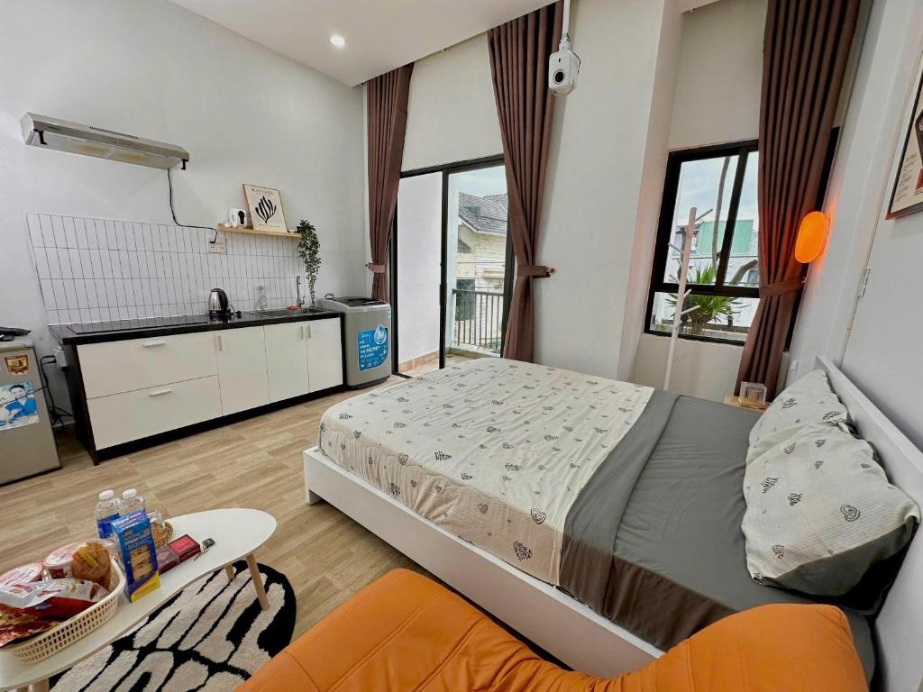 Corgi House Beachstay Danang