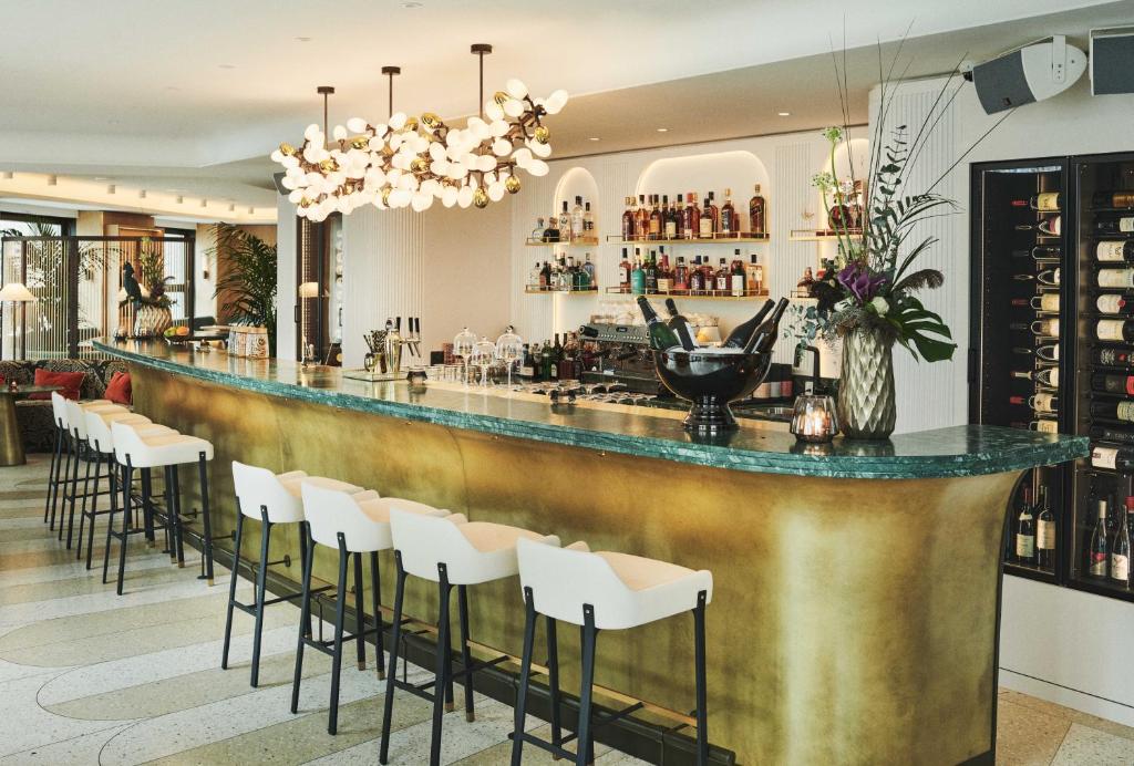 Bar/lounge