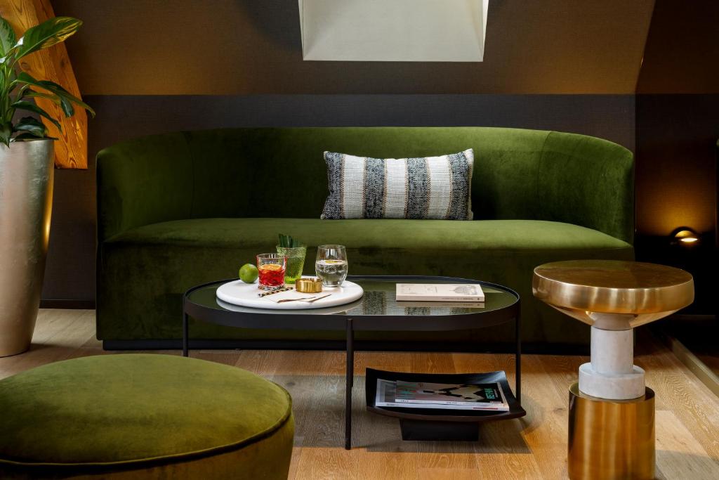 Bar/lounge