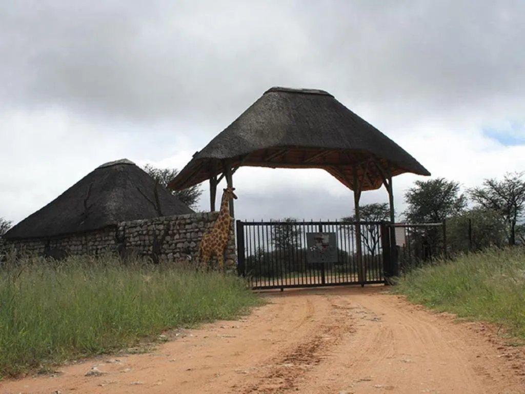 West Nest Lodge, hotel in Gobabis