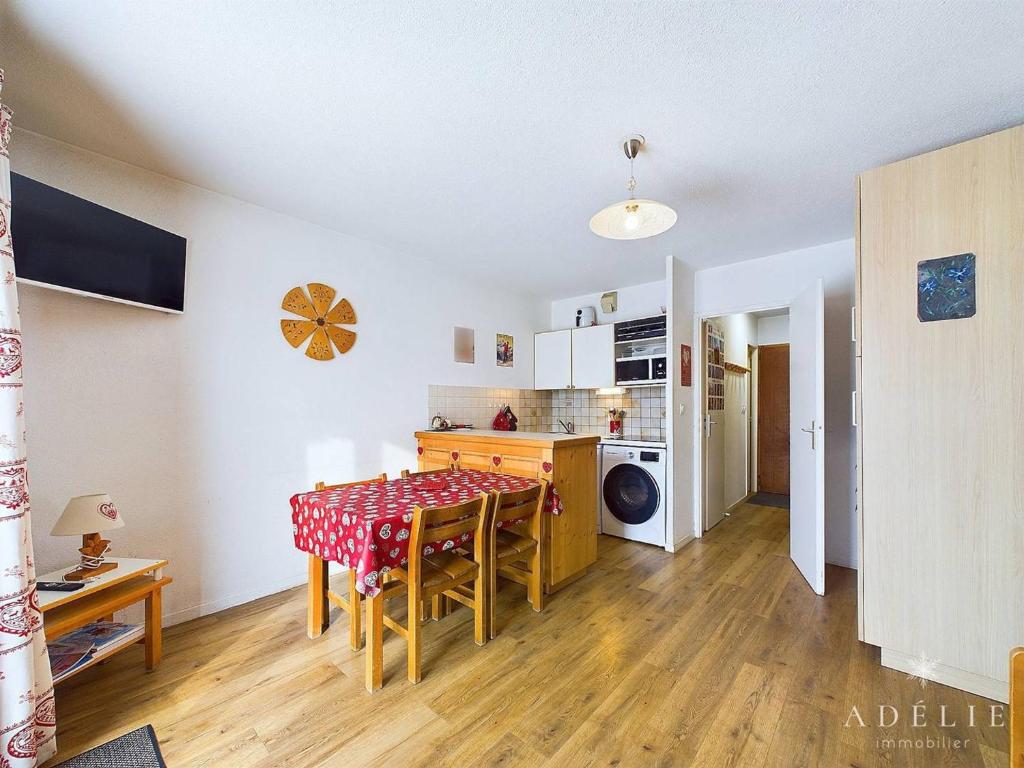 Appartement 2 Pièces Cabine, Centre Station, Proche Remontées, Terrasse Sud, 6 Pers, 2* - FR-1-398-564 - 3